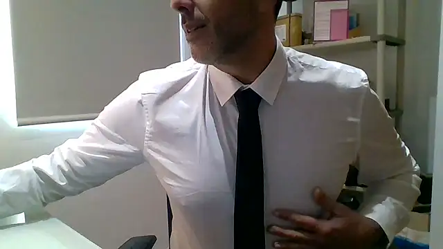 66MA69 online show from November 28, 2025, 3:47 pm