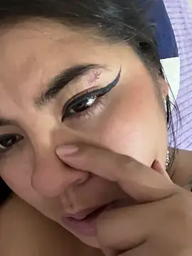 viccky vick online show from February 6, 2025, 6:46 pm