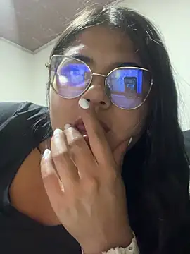 viccky vick online show from February 16, 2025, 12:08 am