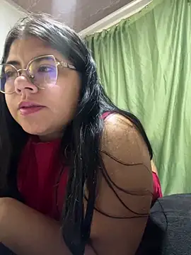 viccky vick online show from February 17, 2025, 4:53 am