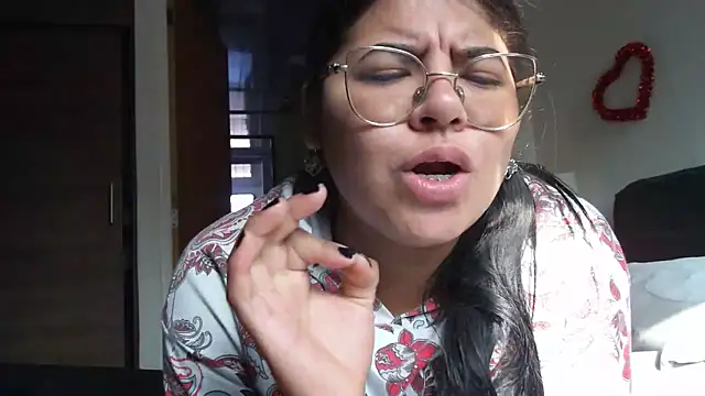 viccky vick online show from March 11, 2025, 1:45 pm