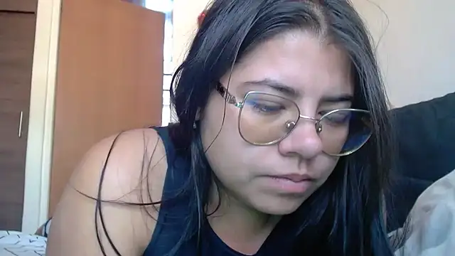 viccky vick online show from September 11, 2025, 7:03 pm