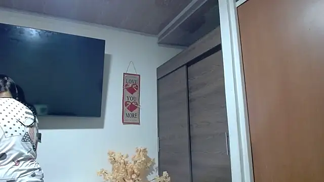 viccky vick online show from November 11, 2025, 2:00 am