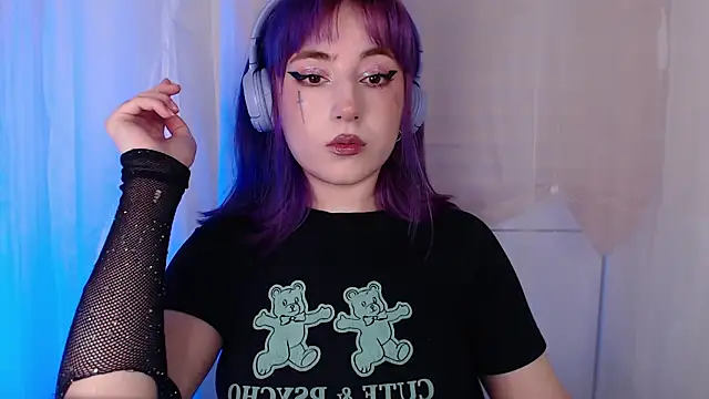 Snapshot of purplewitch chatting on February 19, 2026, 1:29 pm purplewitch online show from February 19, 2026, 1:29 pm