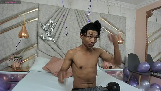 Snapshot of ErickCarmack chatting on February 19, 2025, 4:01 am ErickCarmack online show from February 19, 2025, 4:01 am