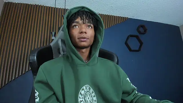 Snapshot of ErickCarmack chatting on March 20, 2025, 8:42 am ErickCarmack online show from March 20, 2025, 8:42 am