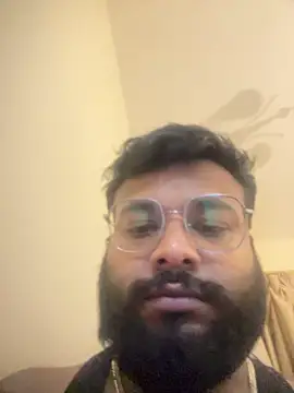Snapshot of SoloChill chatting on April 26, 2026, 12:41 am SoloChill online show from April 26, 2026, 12:41 am