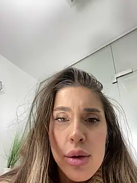 Anya-Ray online show from February 7, 2025, 3:08 pm