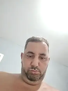 Snapshot of Cruelmalvado chatting on January 29, 2025, 7:32 pm Cruelmalvado online show from January 29, 2025, 7:32 pm