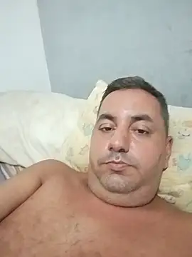 Snapshot of Cruelmalvado chatting on December 15, 2025, 12:37 am Cruelmalvado online show from December 15, 2025, 12:37 am