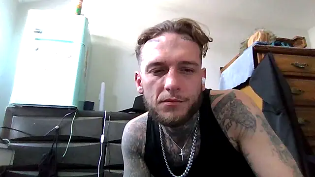 cruz815 online show from April 20, 2026, 7:48 pm