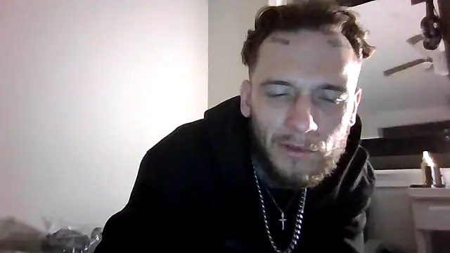 cruz815 online show from April 27, 2026, 7:50 am