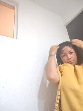 Snapshot of KellyPerlaxxx chatting on November 19, 2025, 5:13 pm KellyPerlaxxx online show from November 19, 2025, 5:13 pm