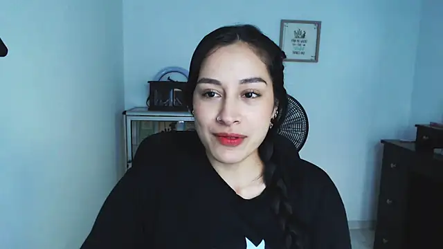 Snapshot of Marce0 chatting on March 7, 2025, 9:17 pm Marce0 online show from March 7, 2025, 9:17 pm