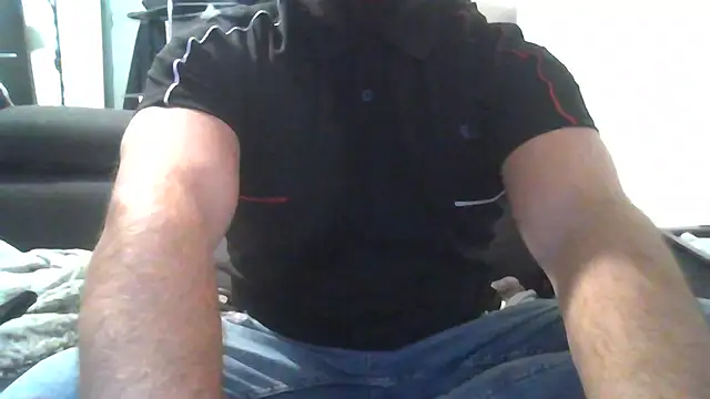 Snapshot of Zer_oki chatting on December 14, 2025, 8:35 pm Zer oki online show from December 14, 2025, 8:35 pm