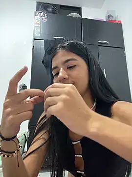 Snapshot of eva_roseee chatting on October 4, 2025, 9:02 pm eva roseee online show from October 4, 2025, 9:02 pm