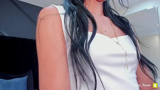 Snapshot of eva_roseee chatting on February 3, 2026, 6:13 pm eva roseee online show from February 3, 2026, 6:13 pm