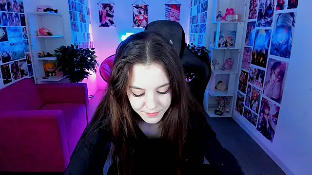 Snapshot of MilaStoyne chatting on March 14, 2025, 8:53 am MilaStoyne online show from March 14, 2025, 8:53 am