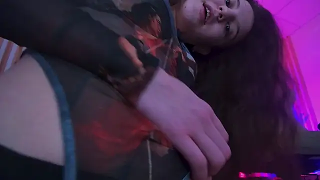 Snapshot of MilaStoyne chatting on January 18, 2026, 7:01 am MilaStoyne online show from January 18, 2026, 7:01 am