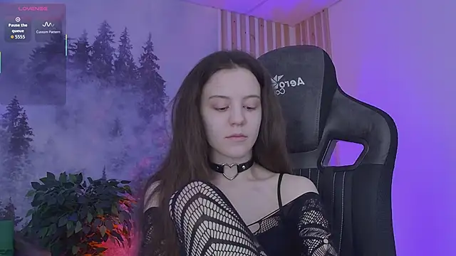 Snapshot of MilaStoyne chatting on February 6, 2026, 6:29 am MilaStoyne online show from February 6, 2026, 6:29 am