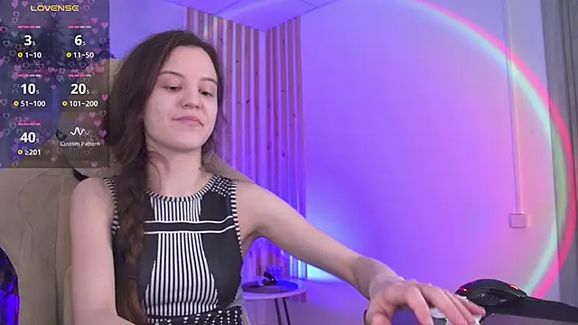 Snapshot of MilaStoyne chatting on February 16, 2026, 6:31 am MilaStoyne online show from February 16, 2026, 6:31 am