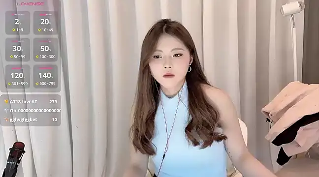 SylviaLing2007 online show from February 10, 2025, 5:19 pm