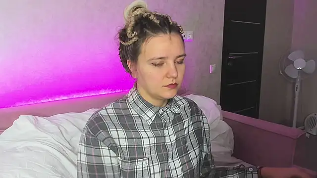 Jenny Jimmy online show from November 2, 2025, 12:57 am