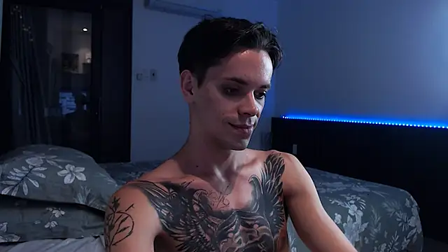 William Henry  online show from October 7, 2025, 2:14 pm