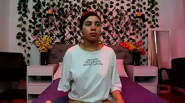 tamararose1 online show from February 25, 2025, 2:54 pm