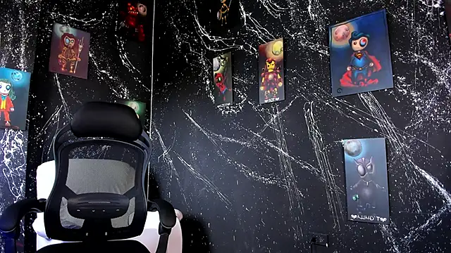 Snapshot of marcuscollins1_ chatting on February 12, 2025, 12:33 pm marcuscollins1 online show from February 12, 2025, 12:33 pm