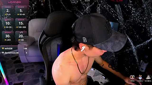 Snapshot of marcuscollins1_ chatting on February 15, 2025, 6:55 pm marcuscollins1 online show from February 15, 2025, 6:55 pm