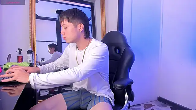 Snapshot of marcuscollins1_ chatting on September 25, 2025, 2:10 pm marcuscollins1 online show from September 25, 2025, 2:10 pm