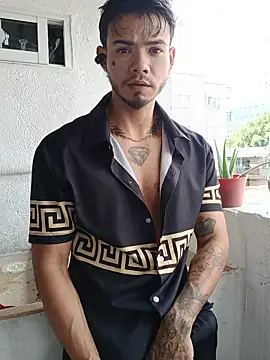 Niick01  online show from February 14, 2026, 7:54 pm