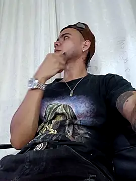 Niick01  online show from April 9, 2026, 1:38 am