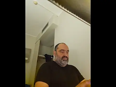 fuocovivo4 online show from March 12, 2026, 5:52 pm