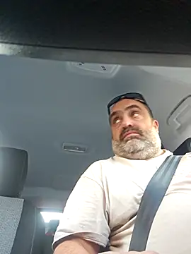 fuocovivo4 online show from April 26, 2026, 5:43 pm