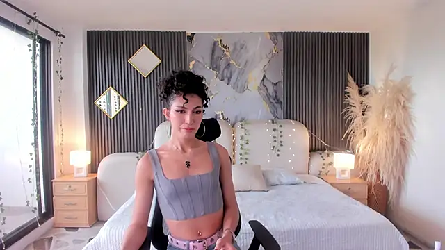 Snapshot of allicemackenzie chatting on February 2, 2026, 3:22 pm allicemackenzie online show from February 2, 2026, 3:22 pm