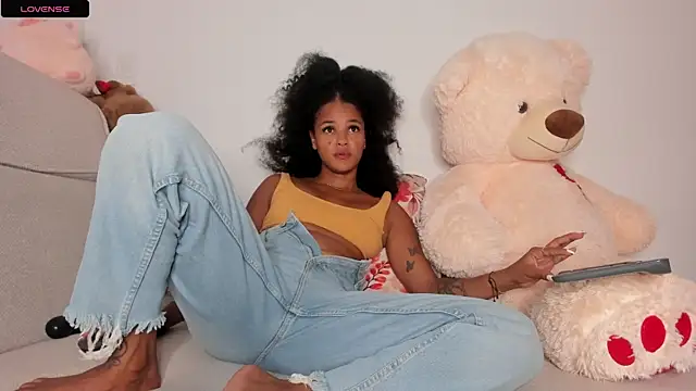 Snapshot of curly_sweett1 chatting on July 31, 2026, 10:31 pm curly sweett1 online show from July 31, 2026, 10:31 pm