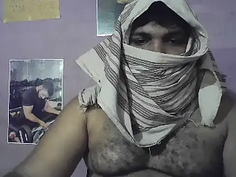 Snapshot of bayboy4760_ind chatting on February 2, 2025, 8:24 am bayboy4760 ind online show from February 2, 2025, 8:24 am