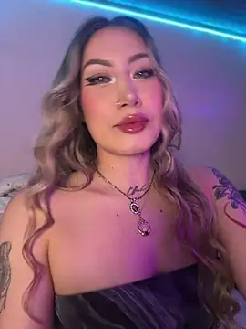 Lally Valencia   online show from November 4, 2025, 8:46 am