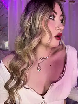 Snapshot of Lally_Valencia__ chatting on June 12, 2026, 5:28 am Lally Valencia online show from June 12, 2026, 5:28 am