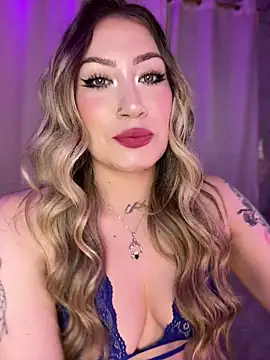 Snapshot of Lally_Valencia__ chatting on July 16, 2026, 8:31 am Lally Valencia online show from July 16, 2026, 8:31 am