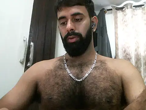 Snapshot of indianhairybull chatting on May 5, 2026, 4:20 am indianhairybull online show from May 5, 2026, 4:20 am