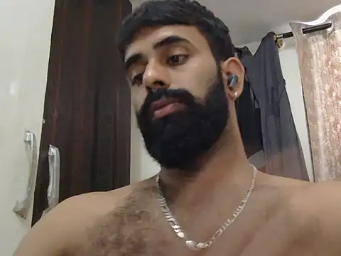 Snapshot of indianhairybull chatting on May 14, 2026, 5:03 am indianhairybull online show from May 14, 2026, 5:03 am