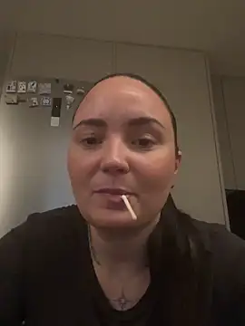 Snapshot of Orgasmille chatting on March 3, 2025, 9:22 am Orgasmille online show from March 3, 2025, 9:22 am