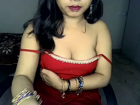 PAYAL SONI  online show from February 5, 2026, 8:02 pm