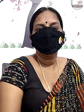 Snapshot of Tamil_Meera12 chatting on May 3, 2026, 5:41 pm Tamil Meera12 online show from May 3, 2026, 5:41 pm
