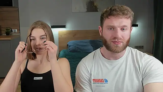 Enjoy everymoment  online show from January 31, 2025, 2:07 pm