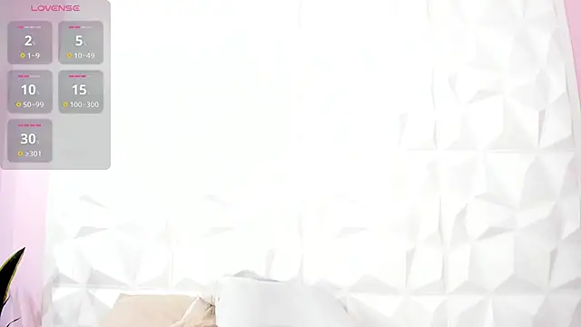 Snapshot of Lia_Guzman chatting on March 14, 2025, 6:10 am Lia Guzman online show from March 14, 2025, 6:10 am