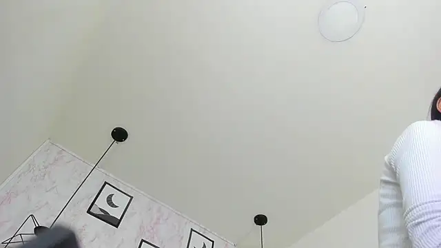 Raichell  online show from May 29, 2026, 12:03 pm